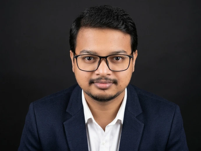 A picture of TUHIN HANSDA. Founder & Creator of EasyPrompt.